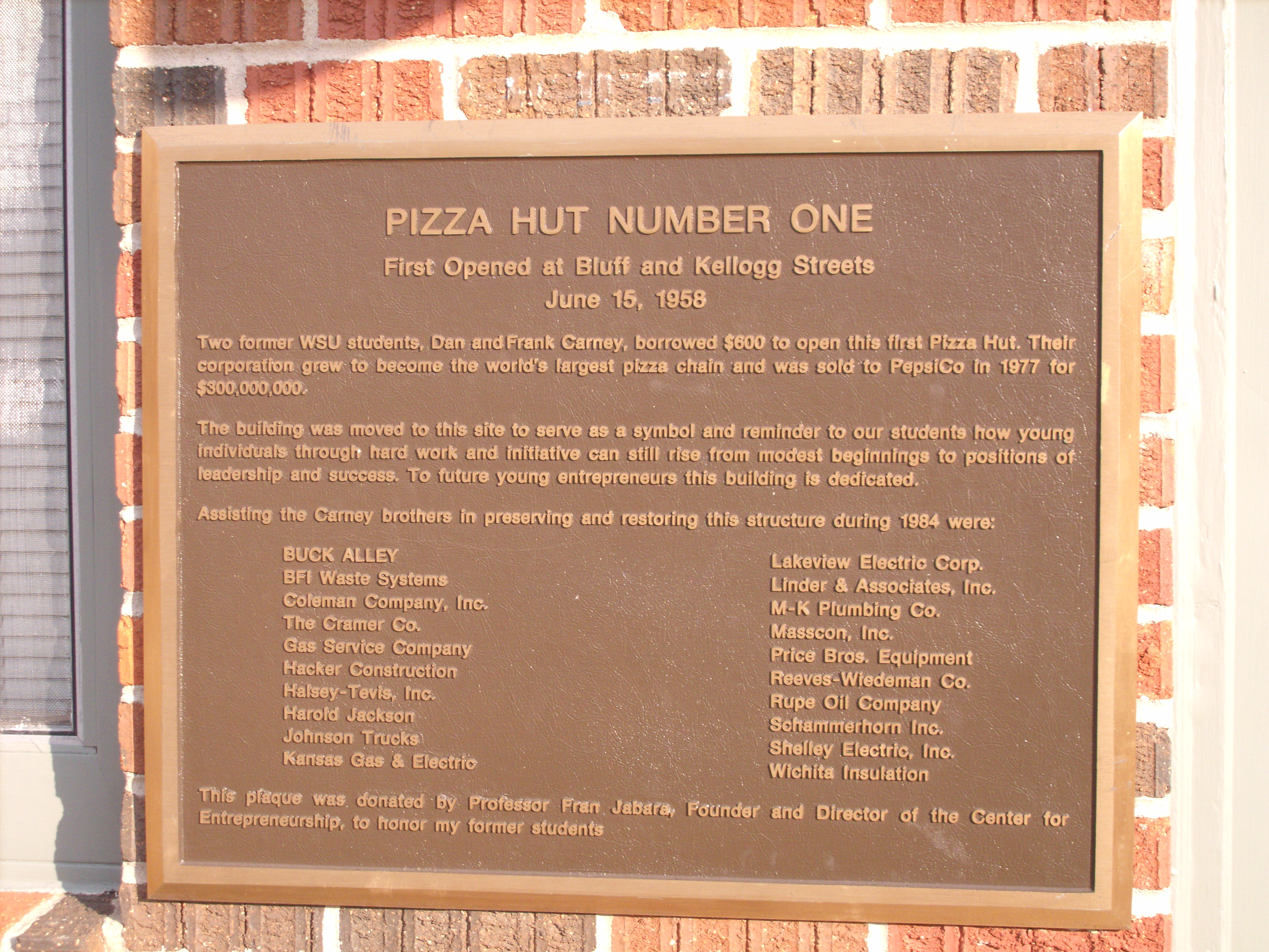 pizza hut history