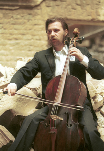 cellist of sarajevo analysis