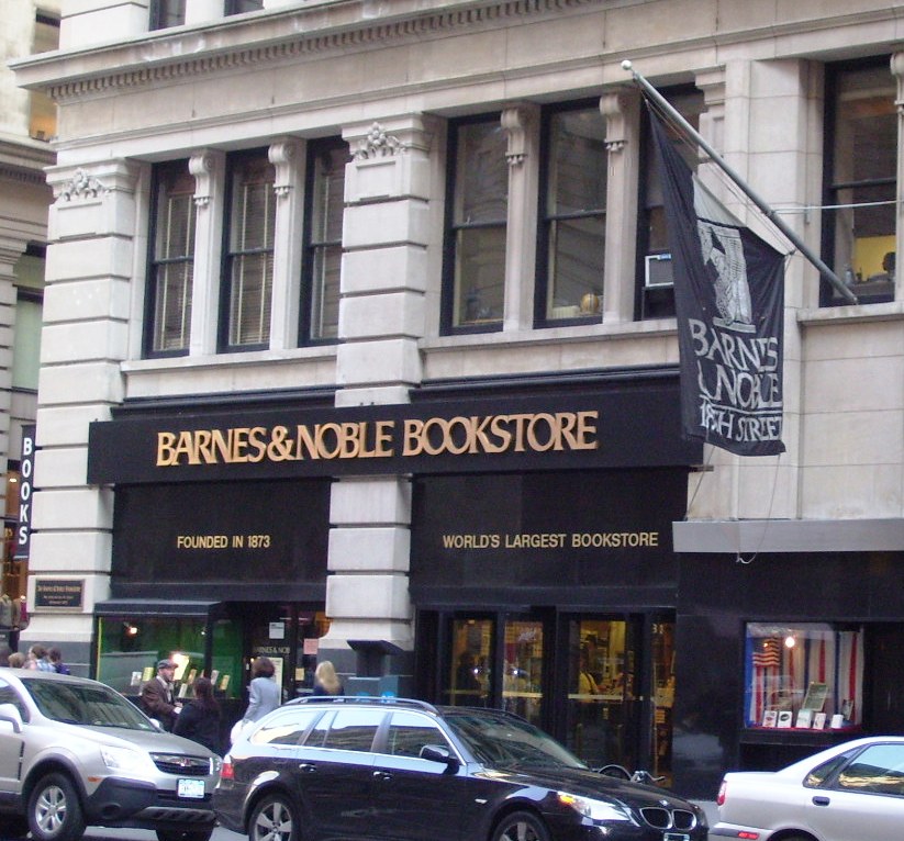 List 90+ Images barnes and noble new york 5th avenue Latest